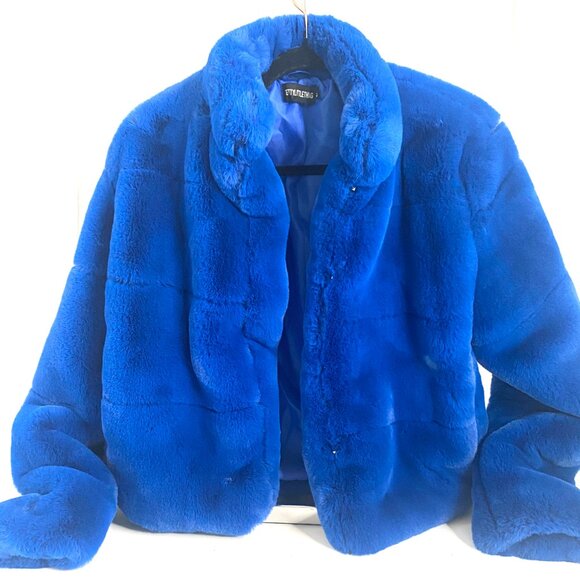 COBALT BLUE FAUX SOFT FUR JACKET by PRETTY LITTLE THING - Picture 1 of 10